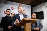 Hnutie Slovensko chce aby obcania rozhodli o skrateni volebneho obdobia referendom