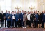 Nevahaju a riskuju svoje zivoty Prezident prijal laureatov ocenenia Zlaty zachranarsky kriz 2024