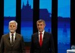 Napatie na ceskej politickej scene Prezident Pavel a premier Babis pripravuju dolezite rokovanie