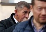 Ceska poslanecka snemovna rozhodla ze nevyd premiera Andreja Babisa ani Tomia Okamuru na trestne stihanie