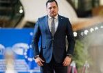 Ficovi ludia zneuzivaju eurofondy podla ceskeho poslanca nam ich mozu na jesen zastavit tyzden vo svetovych mediach