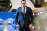 Ficovi ludia zneuzivaju eurofondy podla ceskeho poslanca nam ich mozu na jesen zastavit tyzden vo svetovych mediach