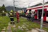 V stanici Krepelany doslo k zrazke dvoch vlakov na mieste zasahuju hasici a hlasia prve zranenia