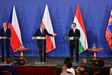 V4 je zvlastne spolocenstvo Strednu Evropu nespaja uspechy ale zlyhania komentar Borisa Zalu