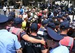 Albansko zasiahli protesty proti hotelu spajanemu s rodinou Trumpovcov Policia zazdruzila viacerych demonstrujucich