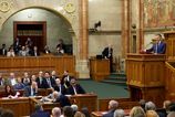 Madarsky parlament zrusil urad na ochranu suverenity Magyar splnil predvolebn slub a urad oznacil za nastroj autokracie