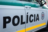 Policia eskortovala na sud zenu z Liptovskeho Mikulasa celi obvineniu z pokusu o vrazdu