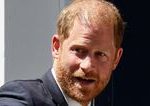 Princ Harry prehral sudny spor s Daily Mail Sudca odmietol zalobu pre nedostatocne dokazy