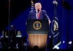 USA podla Trumpa ziaria viac nez kedykovek predtym Kritikov oznail za komunistov a varoval pred odpornou hrozbou v krajine