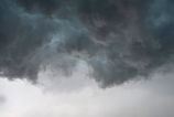 rumunsko postihla smrtelna burka a chaos v metropole metro v bukuresti zaplavilo a tisice ludi ziadaju o pomoc