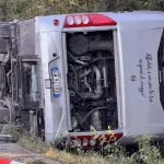 Autobus s turistami sa prevrátil na ceste na Oktoberfest, dvaja mŕtvi