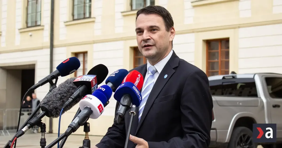 Česko pritvrdí voči ruským diplomatom, Macinka a Pavol sa dohodli