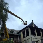 Chata pri Banskej Štiavnici zhorela, škoda je pol milióna eur