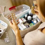 Čo patrí do evakuačnej lekárničky? Farmaceut varuje pred chybami