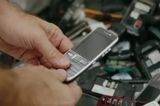 Čo zostane po mobile, keď prestane slúžiť? Viac, než by sme predpokladali