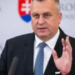 Danko hrozí Ficovi: Ak Taraba skončí, odvolám ho s kýmkoľvek