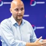 Demokrati: Miliónovú zákazku pre nemocnicu získala firma bez webu a s jedným zamestnancom