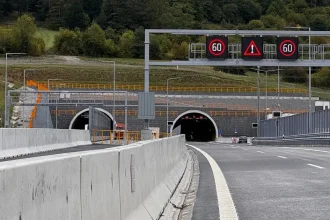 Do tunela Čebrať vstúpia ľudia pred autami, otvorenie úseku D1 pri Ružomberku sa blíži