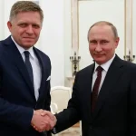 Fico pripravuje Slovákov na odovzdanie Rusku