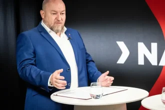 Huliak: Vzťahy Kaliňákových firiem s českým zbrojárom Strnadom nie sú v poriadku