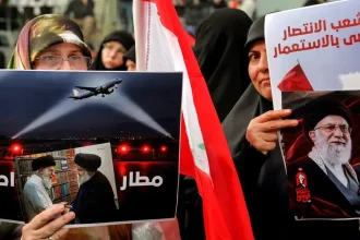 Irán po nových sankciách USA ruší medzinárodné lety, problémy hlásia aj susedné krajiny