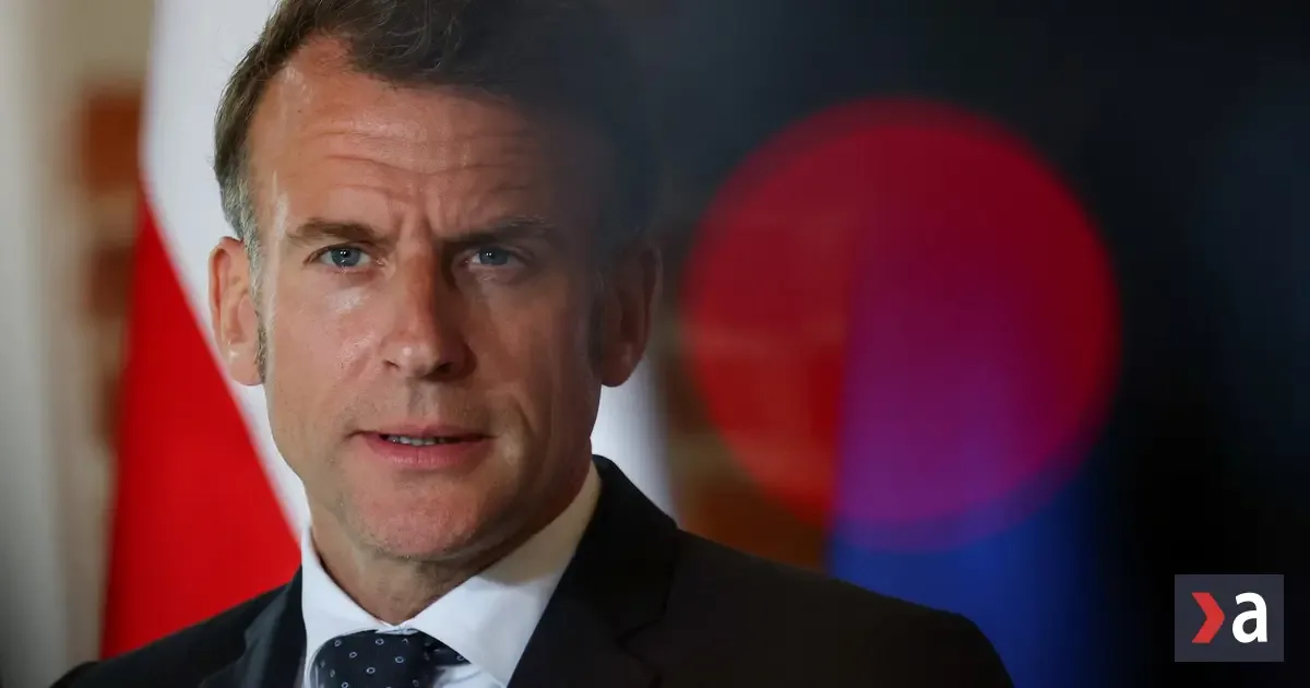 Macron poprel varovanie CIA: Francúzsko nemá hlásenie o ruských dronoch
