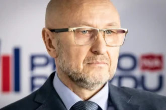 Mení strany? Funkcia za Borisa Kollára, dnes kandiduje za Zoroslava