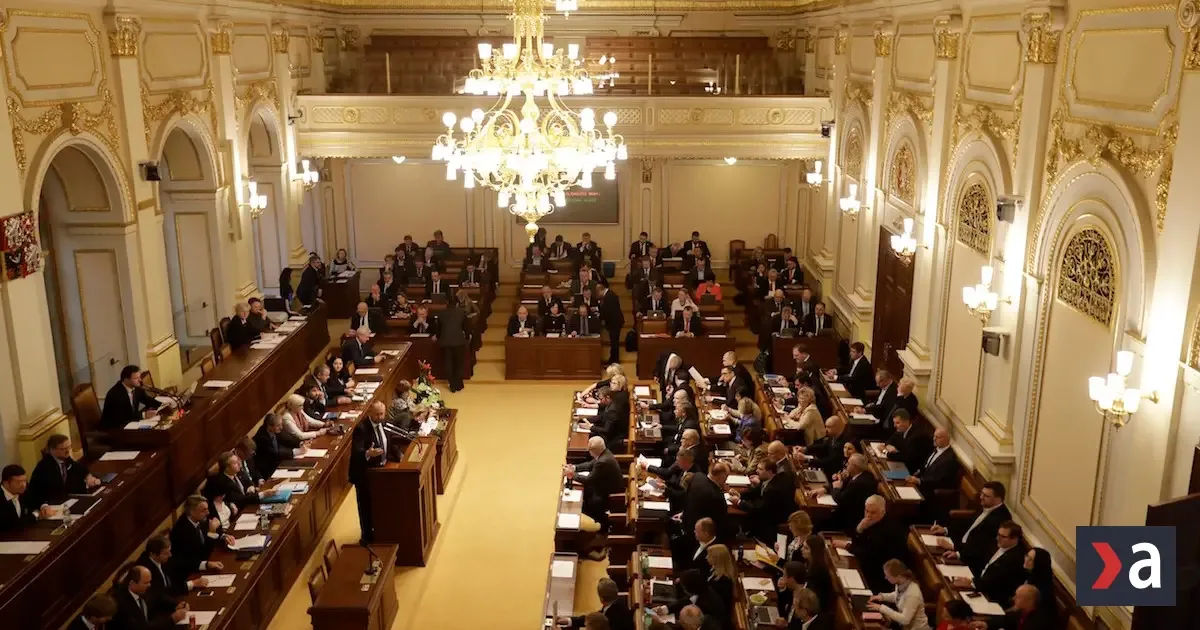 Napäté hlasovanie v českom parlamente: poslanci sa chystajú kritizovať aj podporiť Babiša