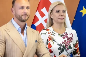 Odvolávanie Sakovej a Šutaja Eštoka padá: Parlament nebol uznášaniaschopný