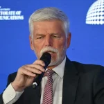 Pavel odpovedal Ficovi: Mier sa nedosahuje slovami, ale ochotou brániť sa