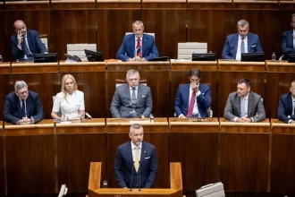 Pellegriniho správa: Pochvala pre Hlas, ticho pri ruských kamerách
