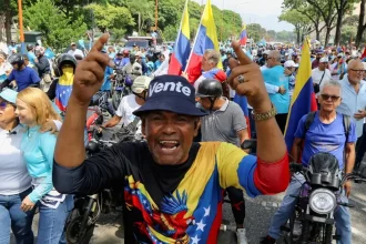 Podporovatelia Machadovej vyšli do ulíc. Vo Venezuele žiadajú jej návrat a voľby