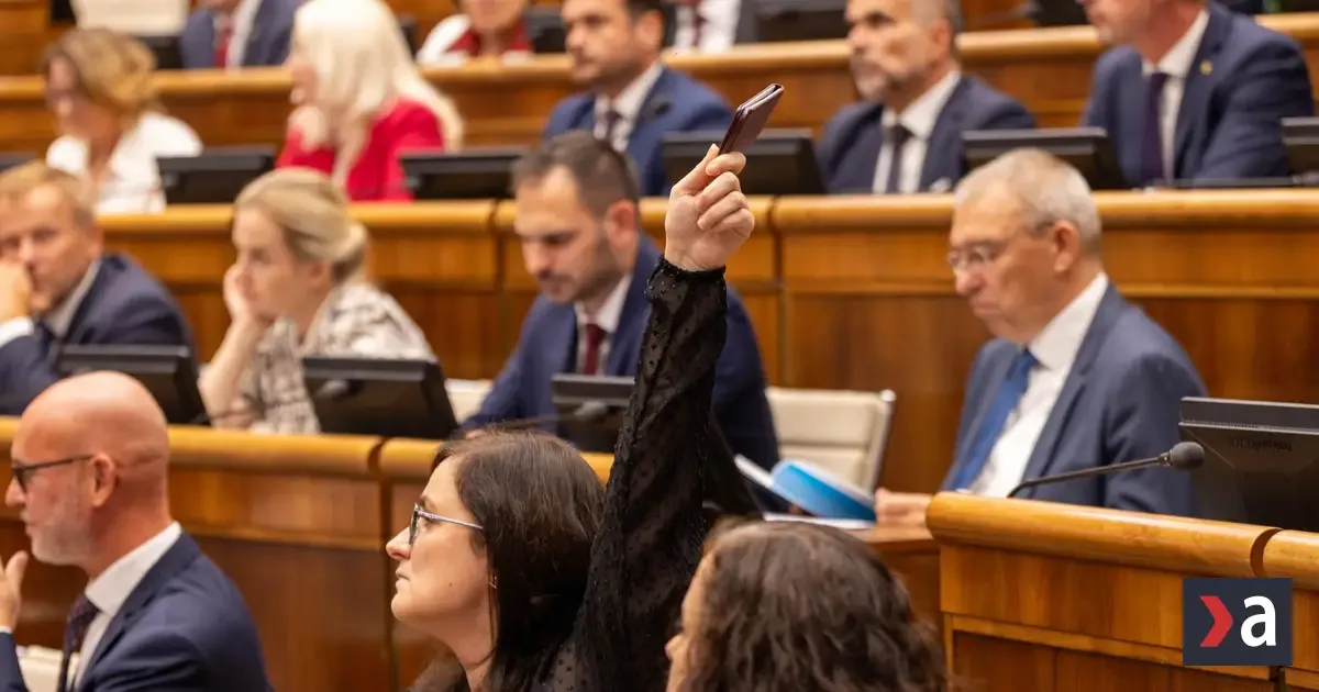 Poslanci začali štvrtý rokovací deň, na programe sú zmeny v zákone o prevencii kriminality