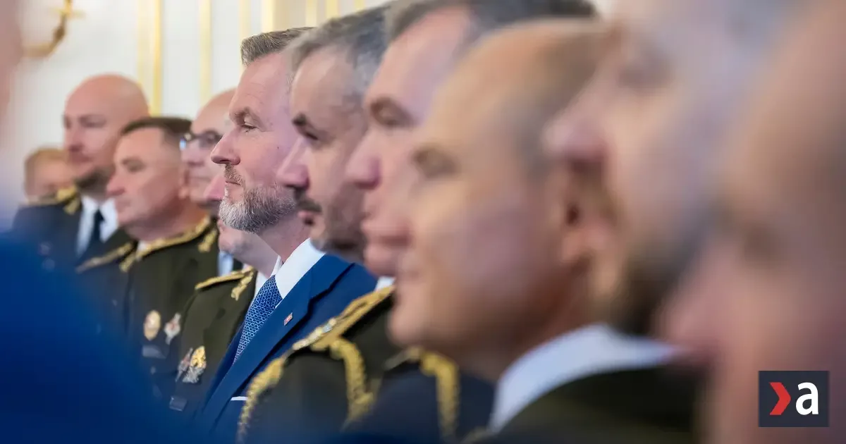 Prezident Peter Pellegrini vymenoval a povýšil 11 generálov Ozbrojených síl SR