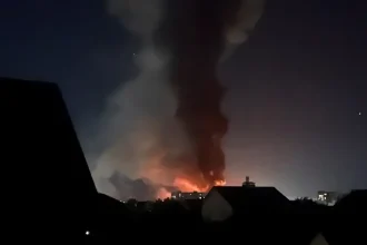 Pri ruskom útoku na Kyjevskú oblasť zahynuli dve malé deti a žena