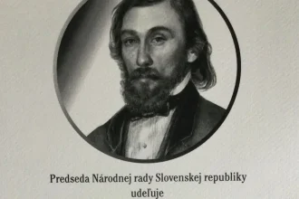 Raši v stredu odovzdá štátnu cenu trom osobnostiam