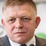 Róbert Fico by mal odteraz už iba svietiť a kúriť