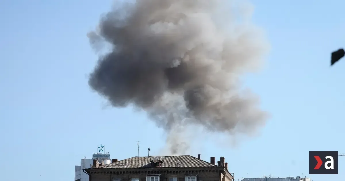 Ruské útoky na Ukrajine: za týždeň viac ako 2200 dronov a stovky bômb