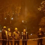 Ruský útok na predmestie Kyjeva si vyžiadal obete, Zelenskyj hovorí o terore