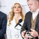 Šimkovičová zvýšila Machalovi plat nad vlastný, blížil sa Ficovi. Odišiel bez rozlúčky