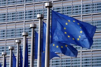 Slovensko a Francúzsko blokujú sankcie EÚ. V Bruseli napätie pre zoznam s 3000 menami