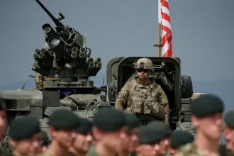 Slovensko príde o časť americkej vojenskej pomoci, tá poputuje Trumpovým spojencom