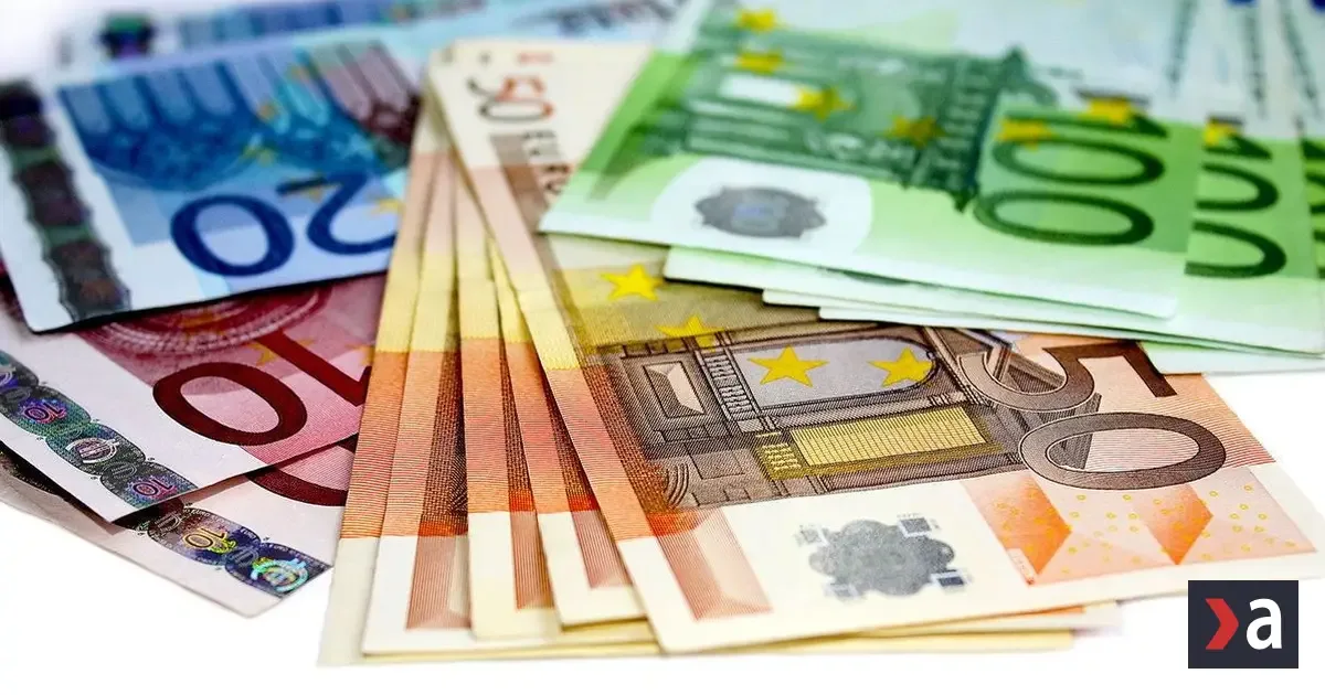 Slovensko umiestnilo nové desaťročné dlhopisy v objeme 2,5 miliardy eur
