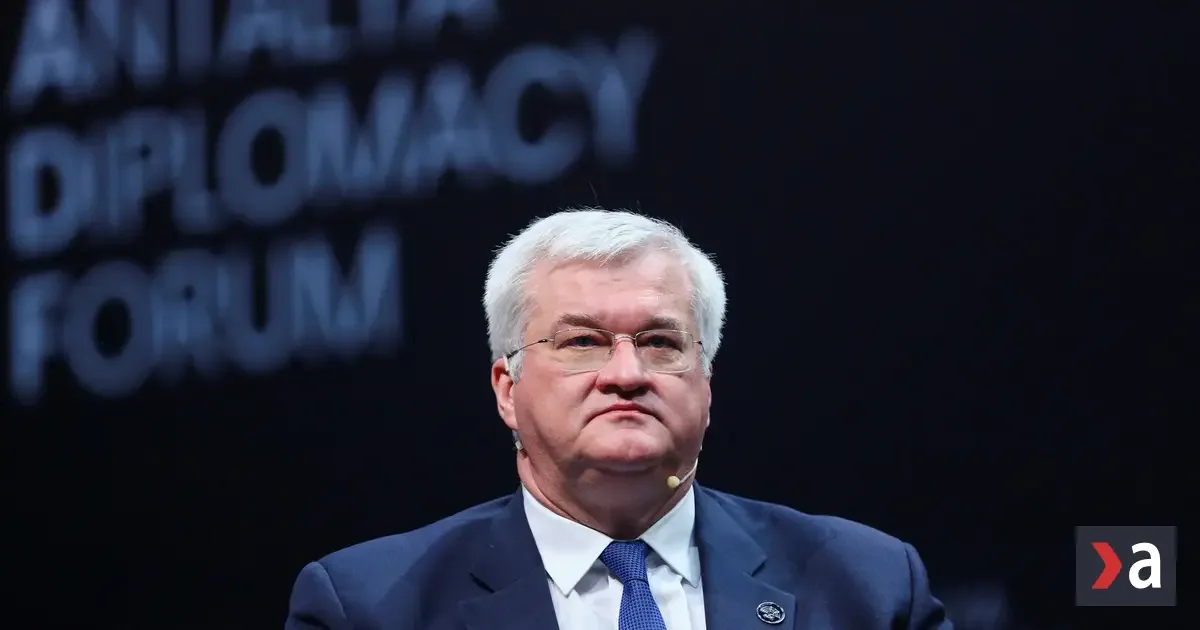 Sybiha odsudzuje zrušenie sankcií pre Usmanova a Fridmana