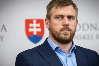 Taraba končí, Kuffa čaká. Fico a Pellegrini riešia výmenu v envirorezorte