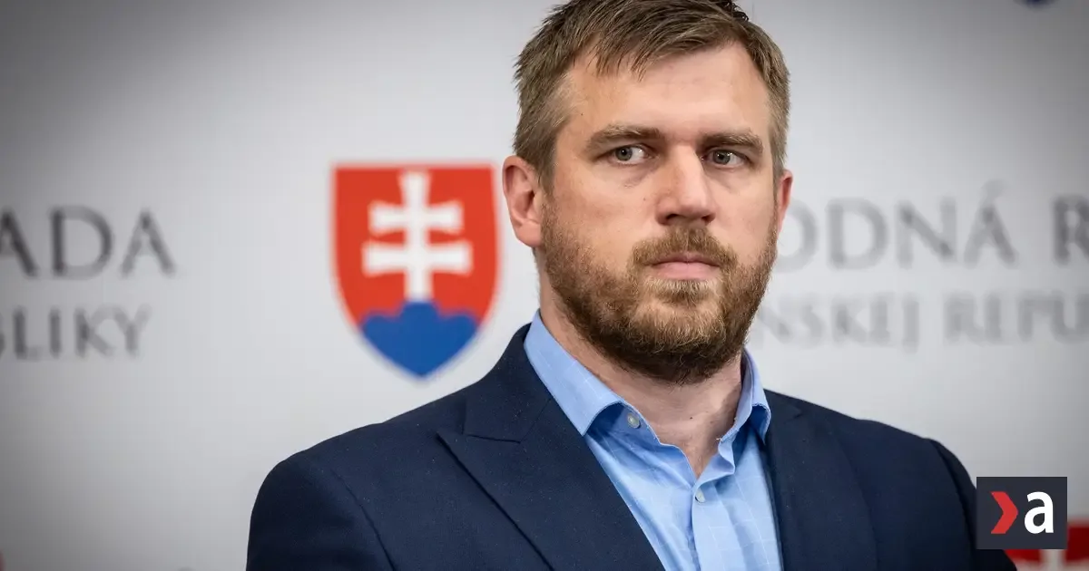 Taraba končí, Kuffa čaká. Fico a Pellegrini riešia výmenu v envirorezorte