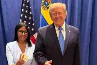 Trump sa prvýkrát stretol s dočasnou líderkou Venezuely, potvrdil Rubio