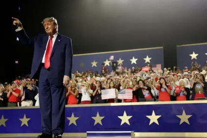 Trump znovu sľúbil 5 000 dolárov pre každého dospelého Američana