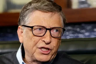Umelá inteligencia môže spôsobiť miliardu úmrtí, Gates nalieha na bezpečnostné opatrenia