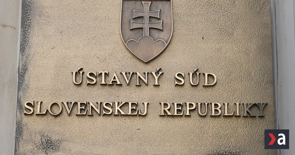Ústavný súd nevyhovel návrhu na označenie zákonov o manželstve za protiústavné